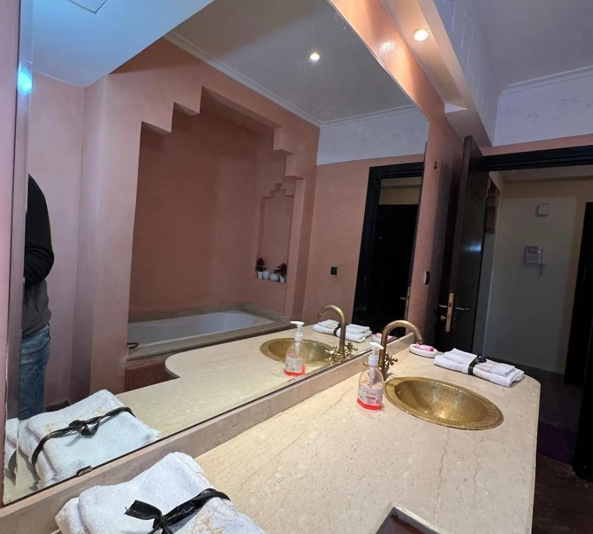 Elegance Apartment With 5 Swimming Pool For Family Marrakesh